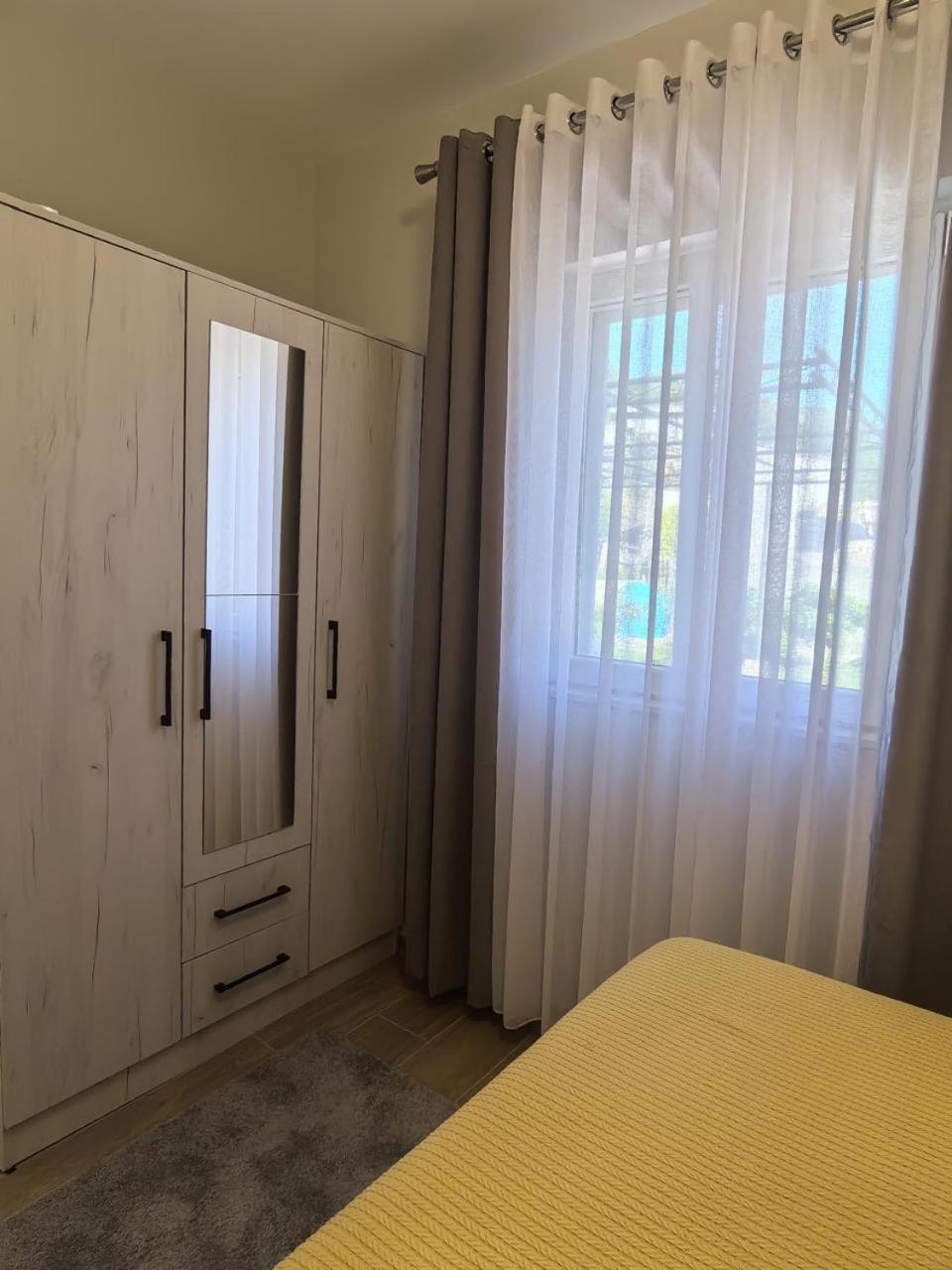 Sunny Hill - Parking - Fenced Garden - Luxury Loft Appartement Kotor Buitenkant foto